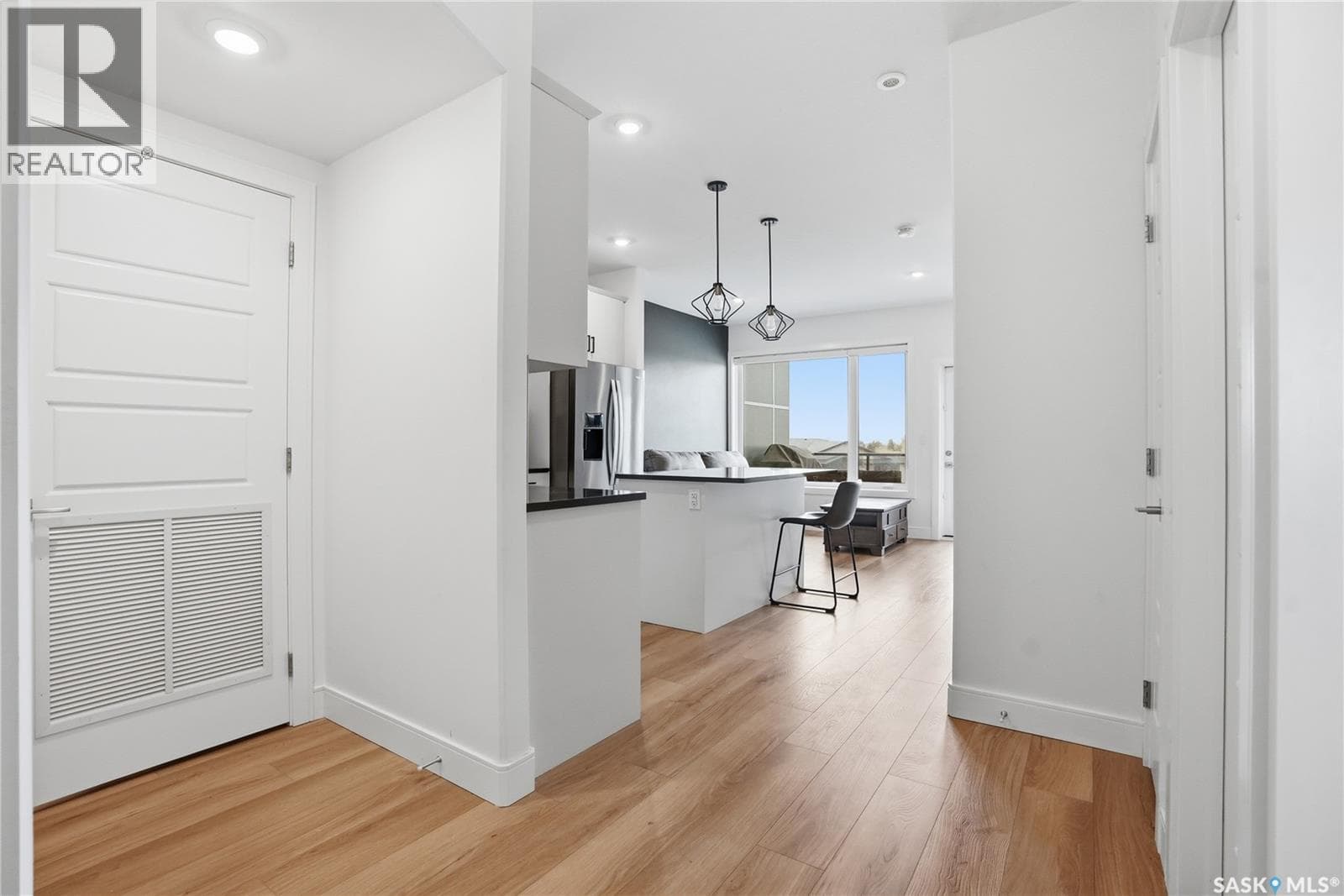 309 105 Willis CRESCENT — photo 4