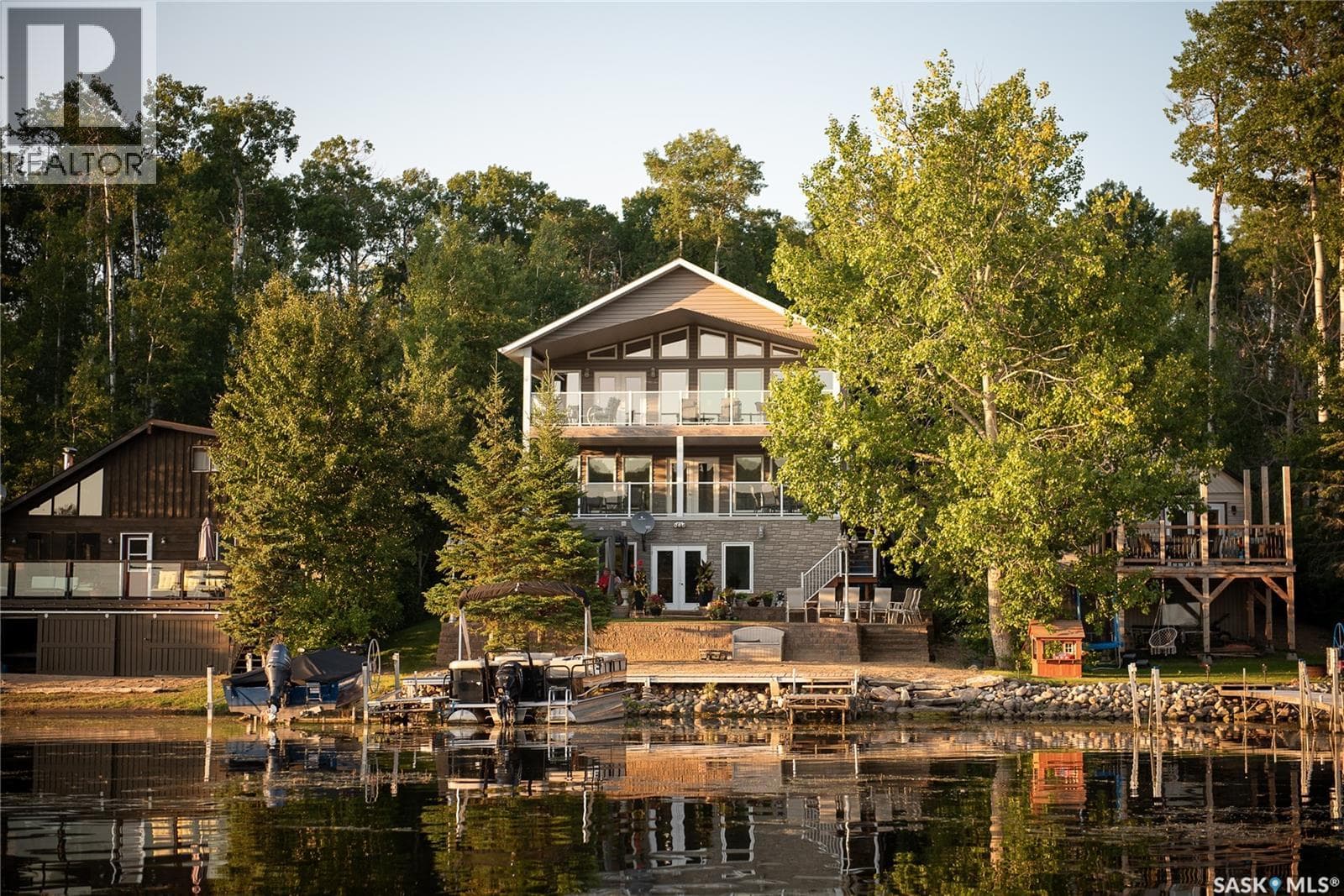 53 Lakeside DRIVE — photo 5