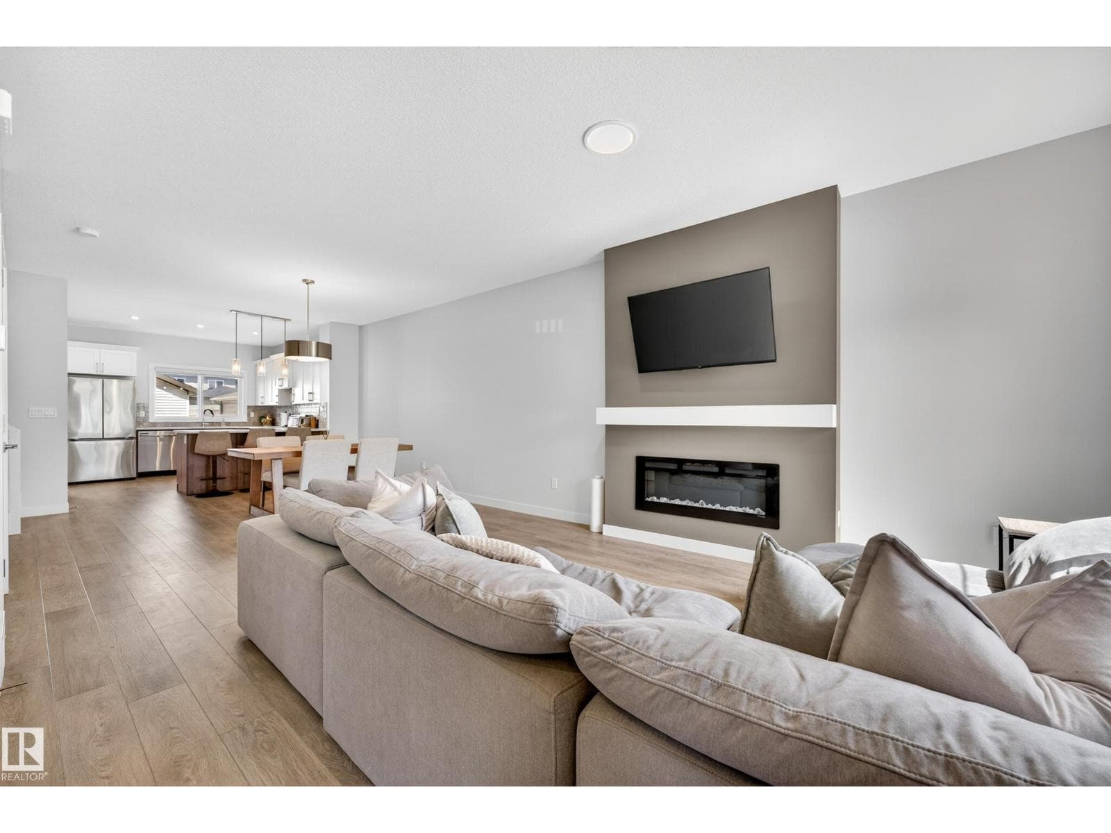 52 PENN PL — photo 4