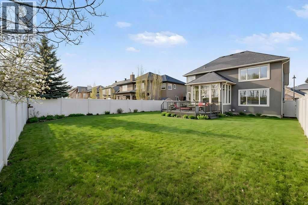 78 Aspen Cliff Close SW — photo 4
