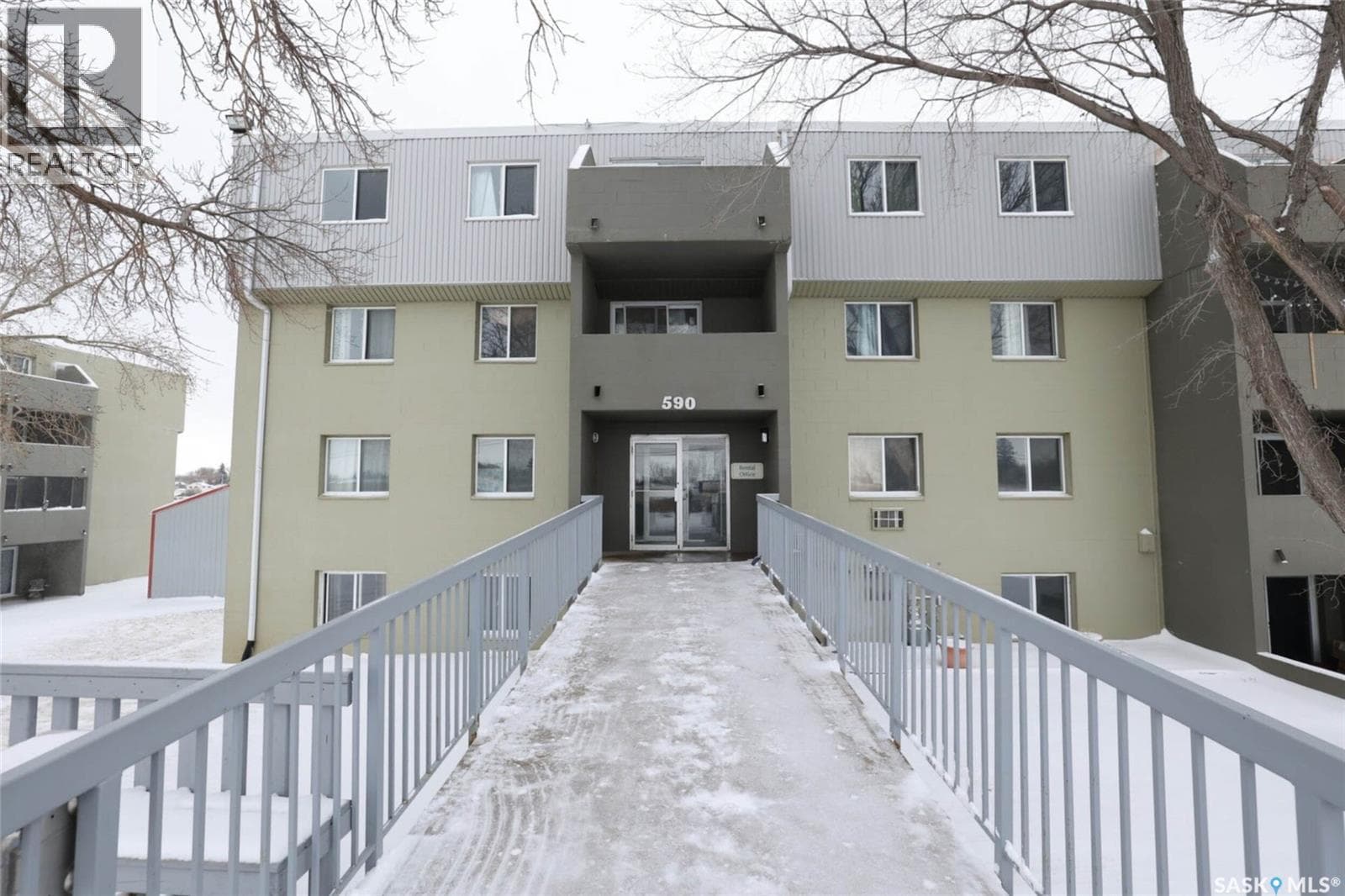 101 590 Laurier STREET — photo 2