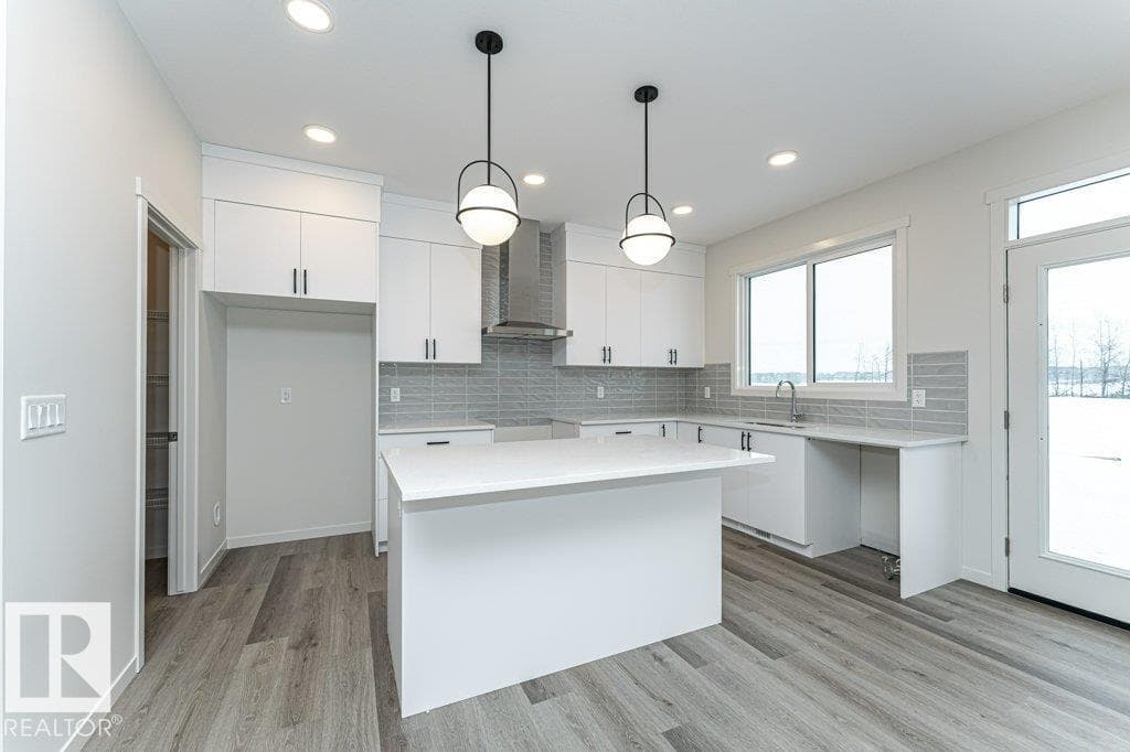 2308 160 ST SW