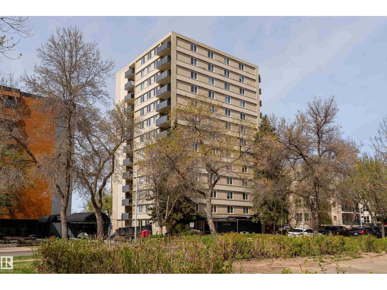 #1006 9816 112 ST NW
