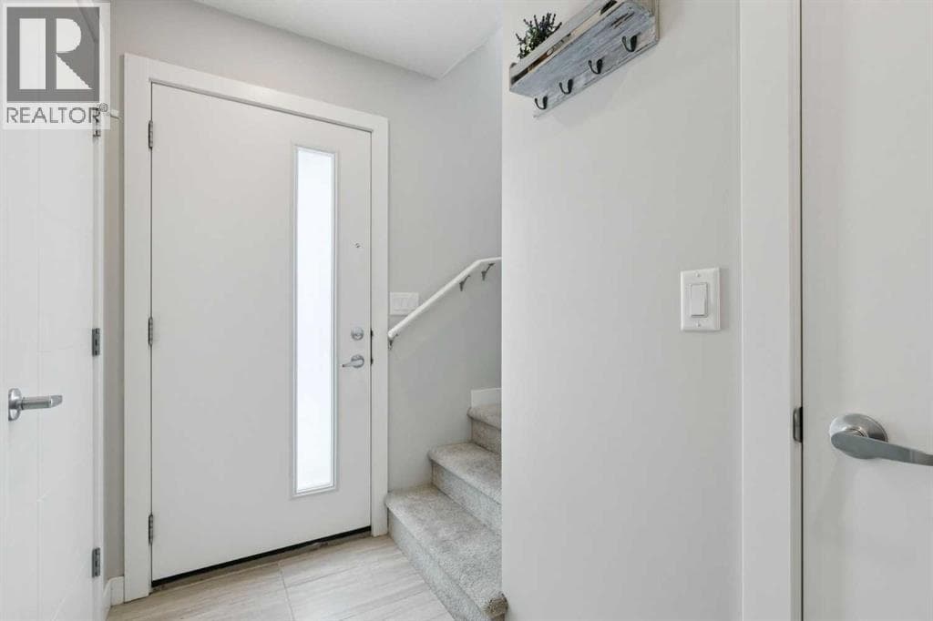 579 Evanston Link — photo 2