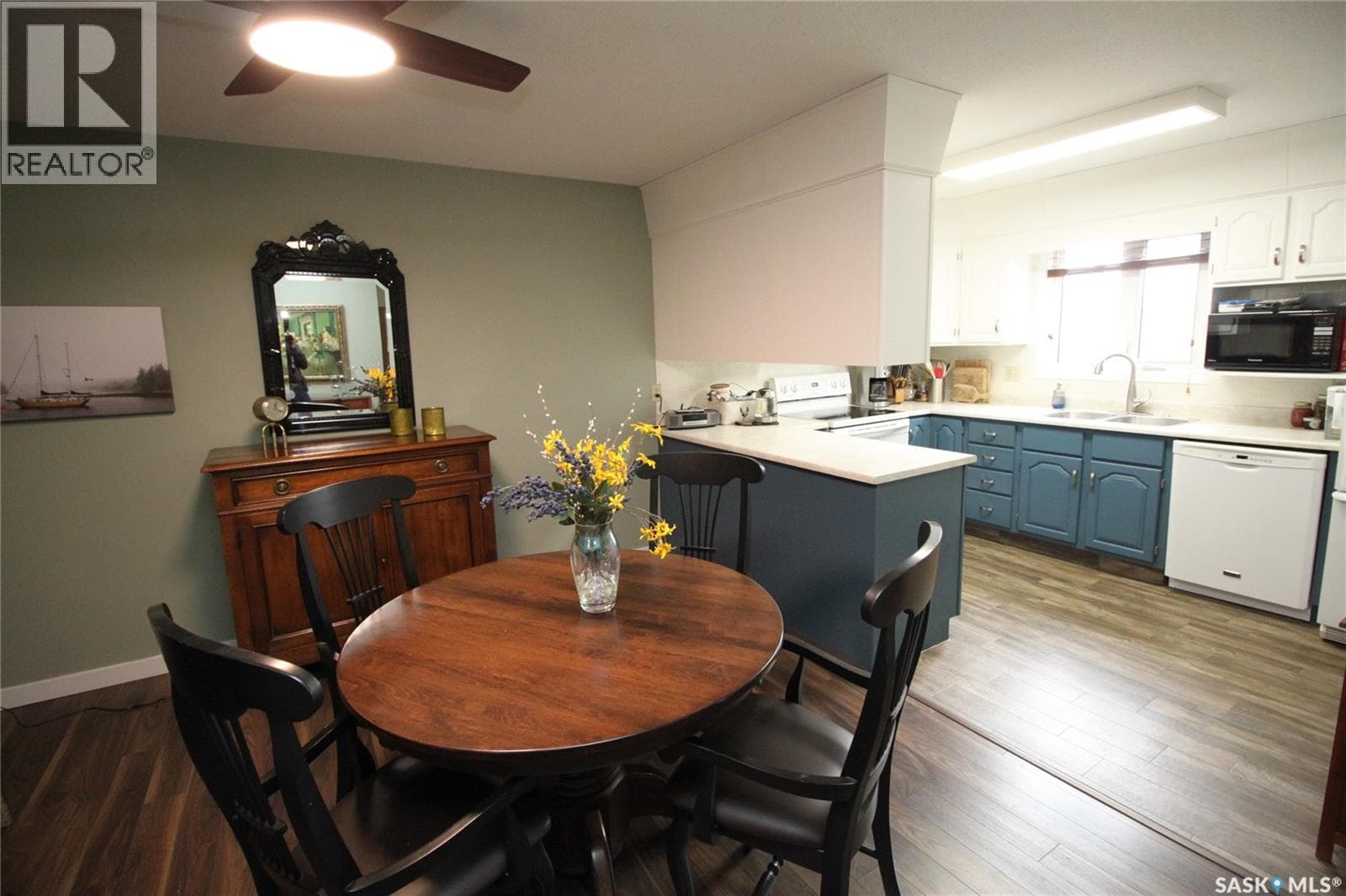 104 2013 Arlington AVENUE — photo 5