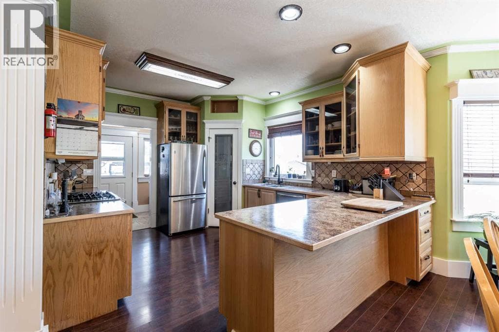 1061 Ross Street SE — photo 5