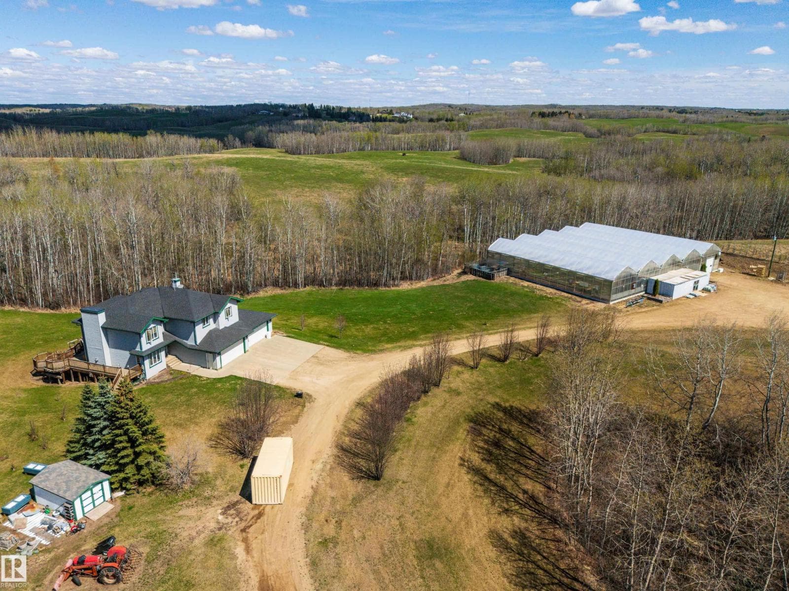 1130 TWP ROAD 535 — photo 3