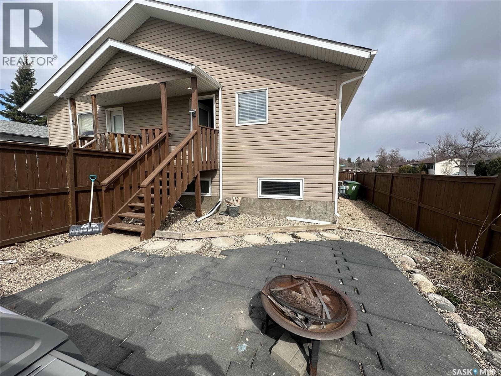46 Clarke AVENUE — photo 5