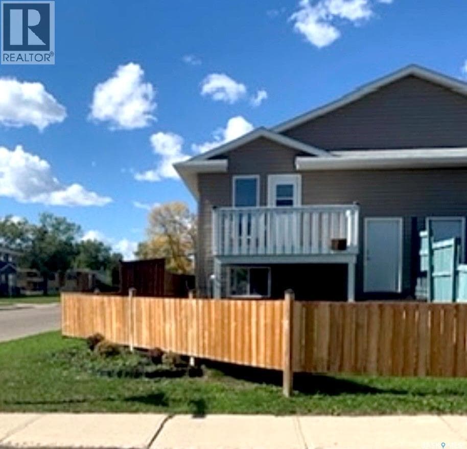 46 Clarke AVENUE — photo 4