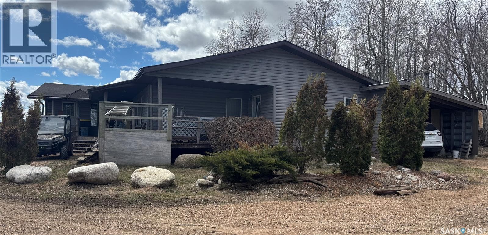 Acreage near Tisdale on highway