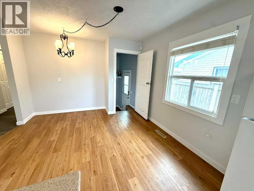 716 Bankview Drive — photo 5