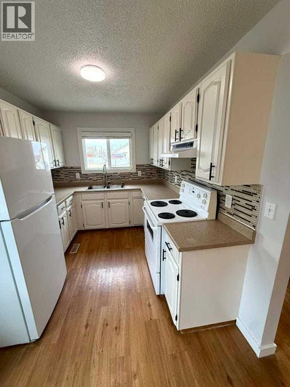 716 Bankview Drive — photo 4
