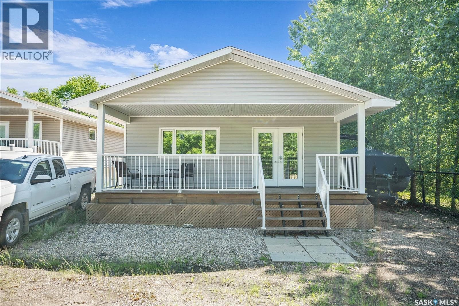 607 Brighton STREET — photo 2