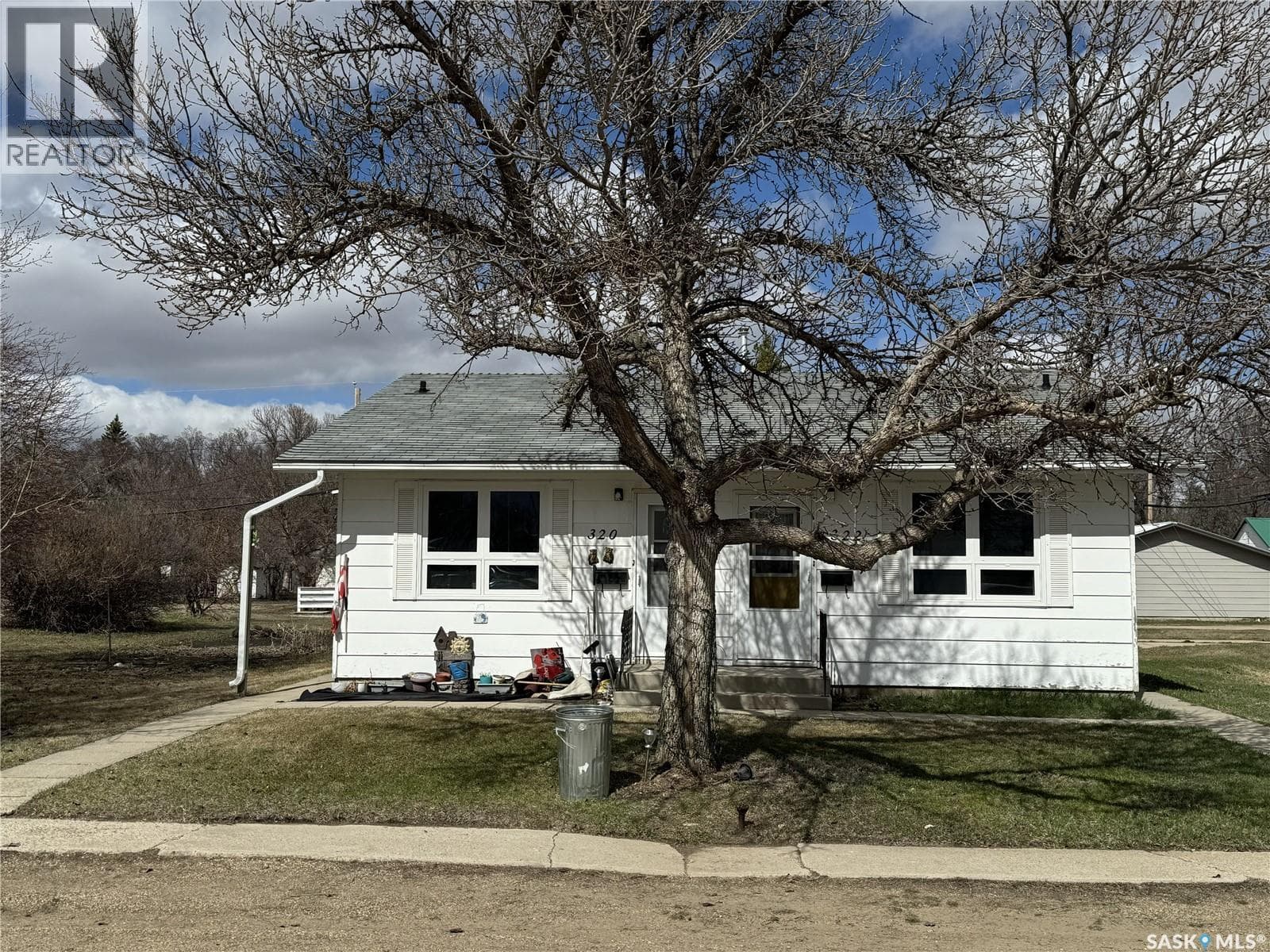 320 & 322 2nd AVENUE