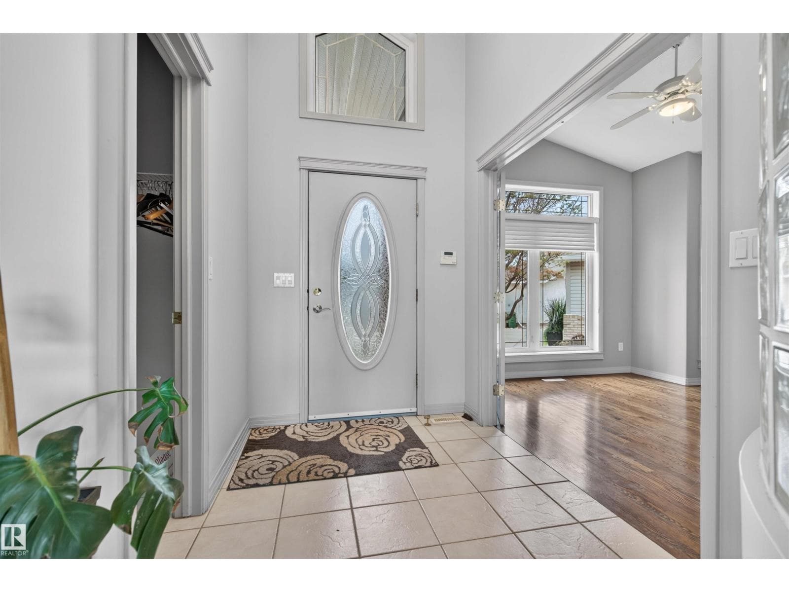 201 Erin Ridge DR — photo 3