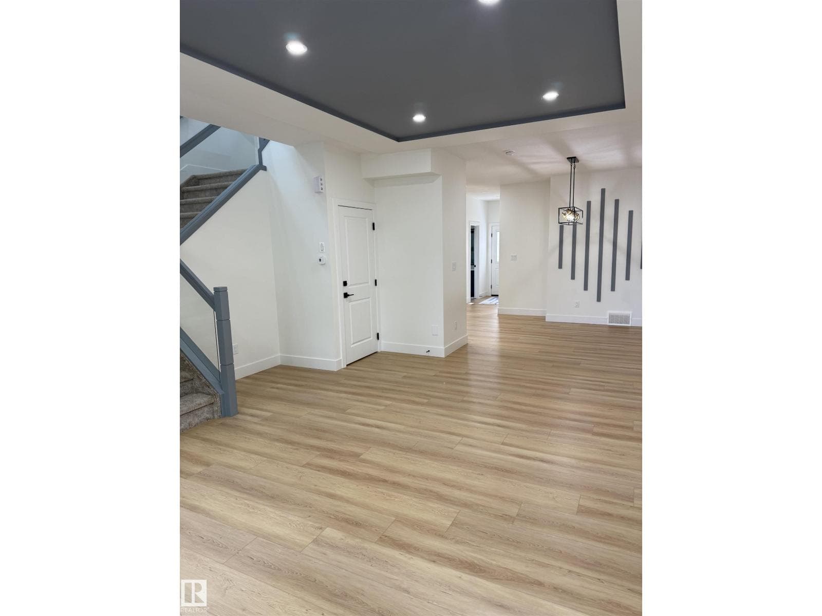 11927 123 ST NW — photo 5