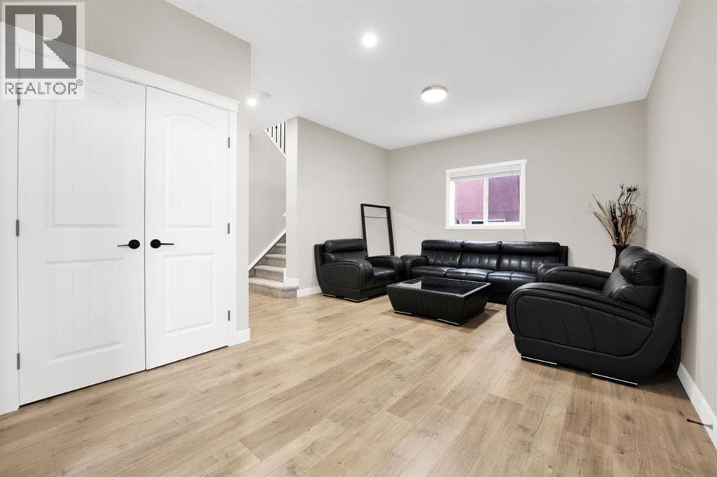 360 Saddlemont Boulevard NE — photo 4