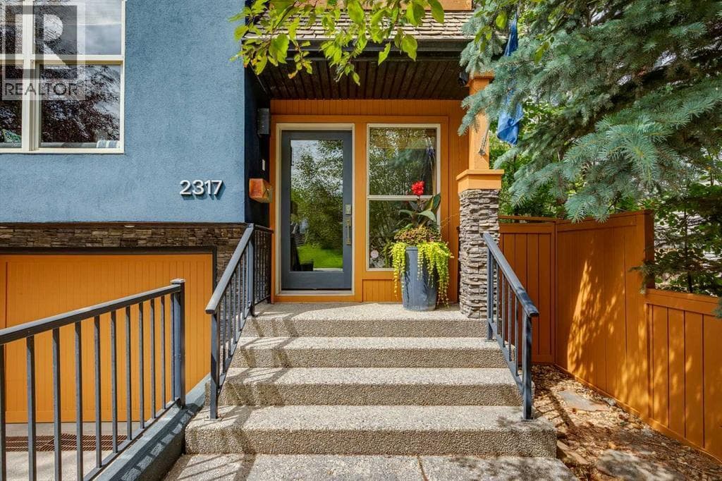 2317 16 Street SW — photo 2