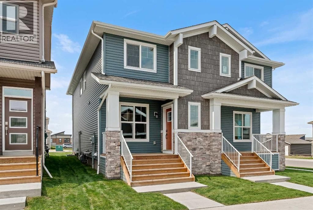 15 Herron Walk NE