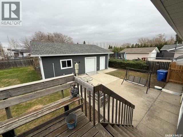 11 Banks CRESCENT — photo 3