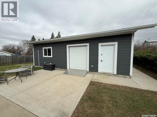 11 Banks CRESCENT — photo 5