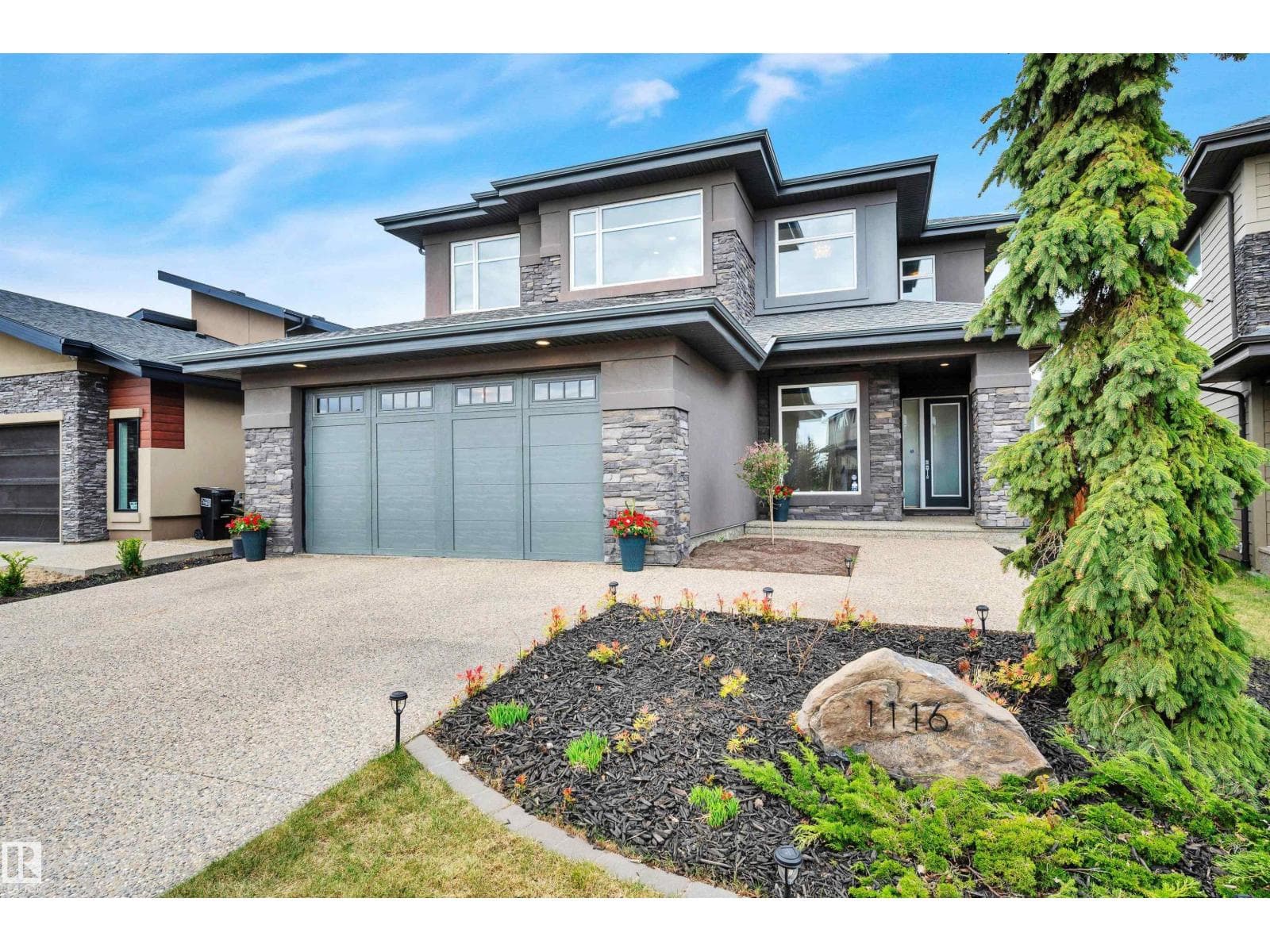 1116 HAINSTOCK GREEN SW — photo 3