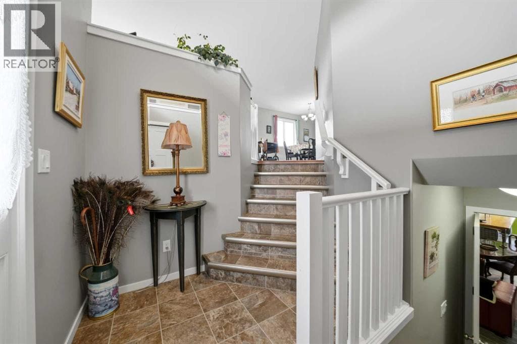 146 Truant Crescent — photo 2