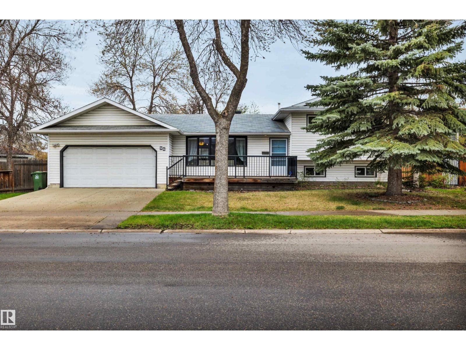 96 ARLINGTON DR — photo 2