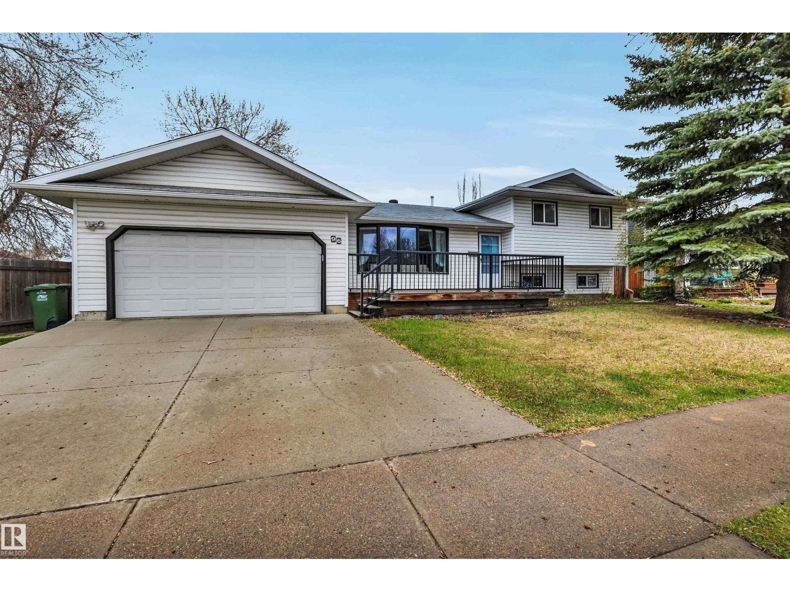 96 ARLINGTON DR — photo 3