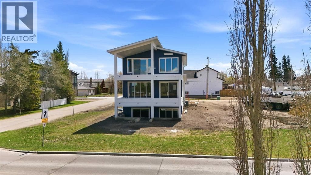 4205 Lakeshore Drive