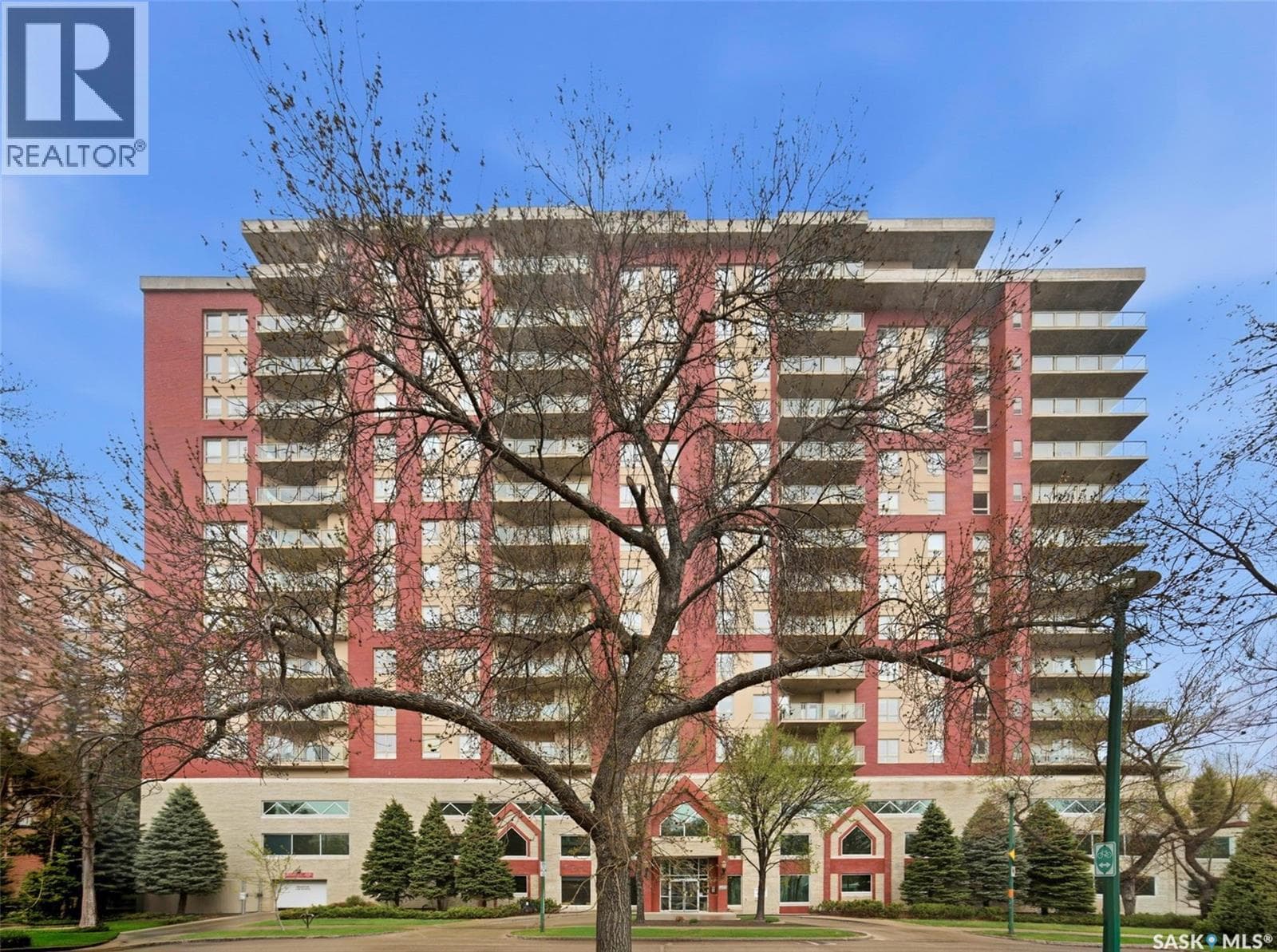1406 902 Spadina CRESCENT E