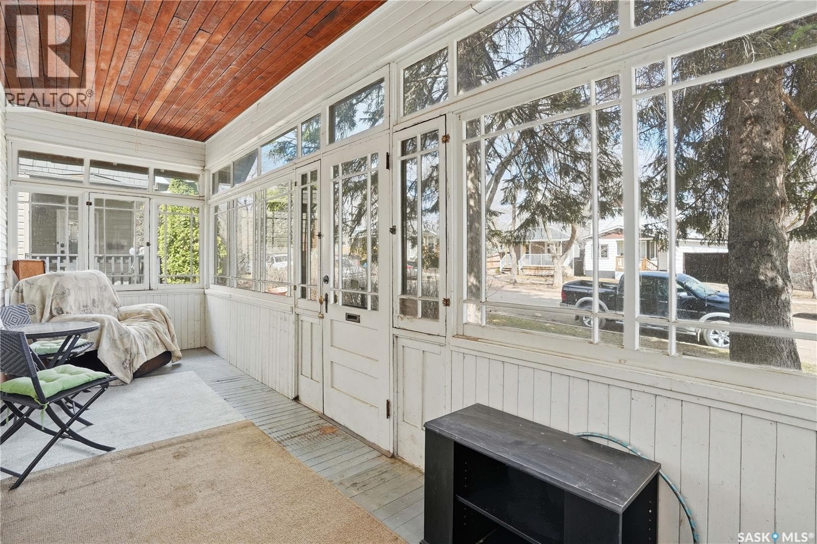 1150 3rd AVENUE NE — photo 3