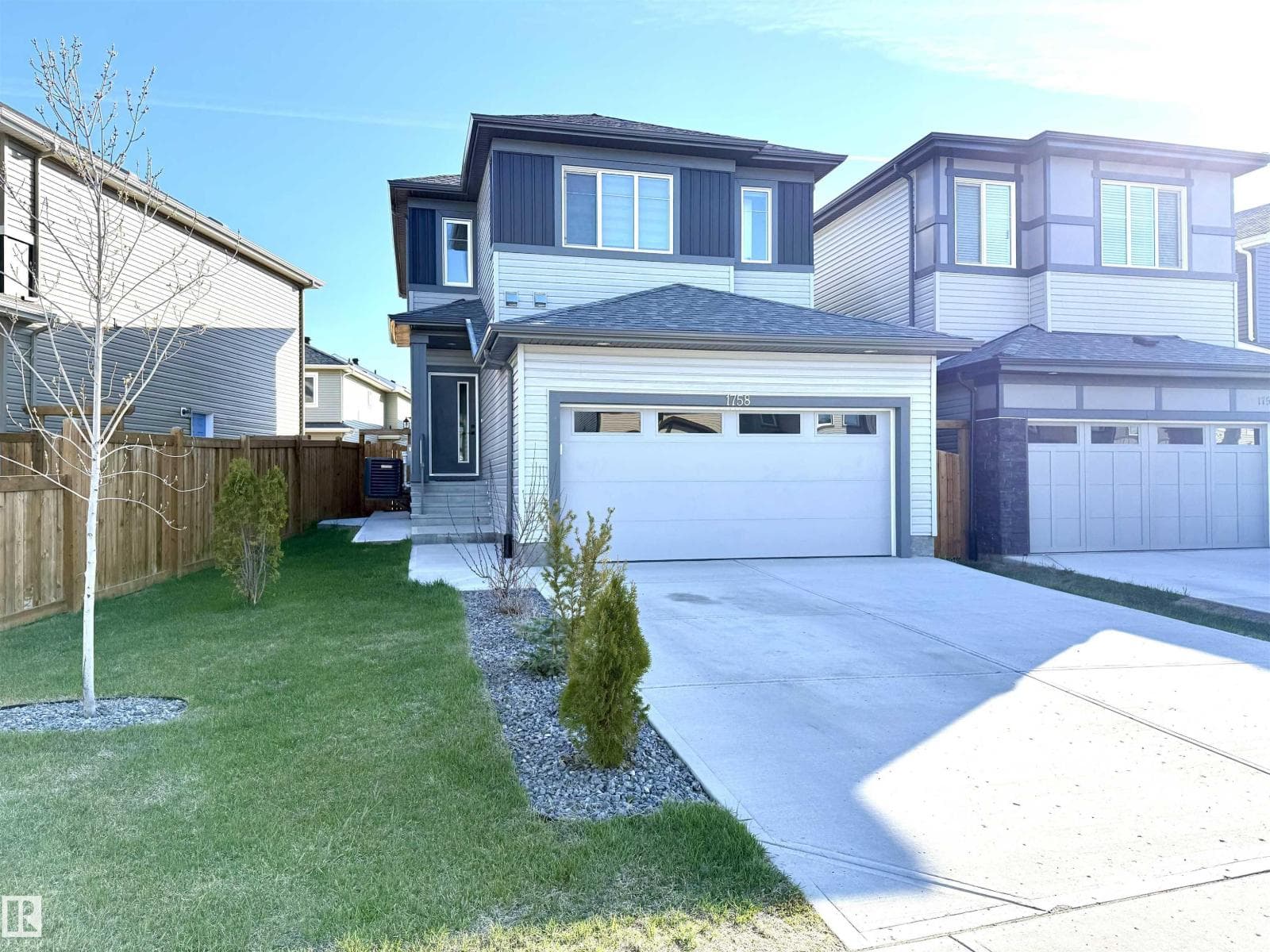 1758 ERKER WY NW