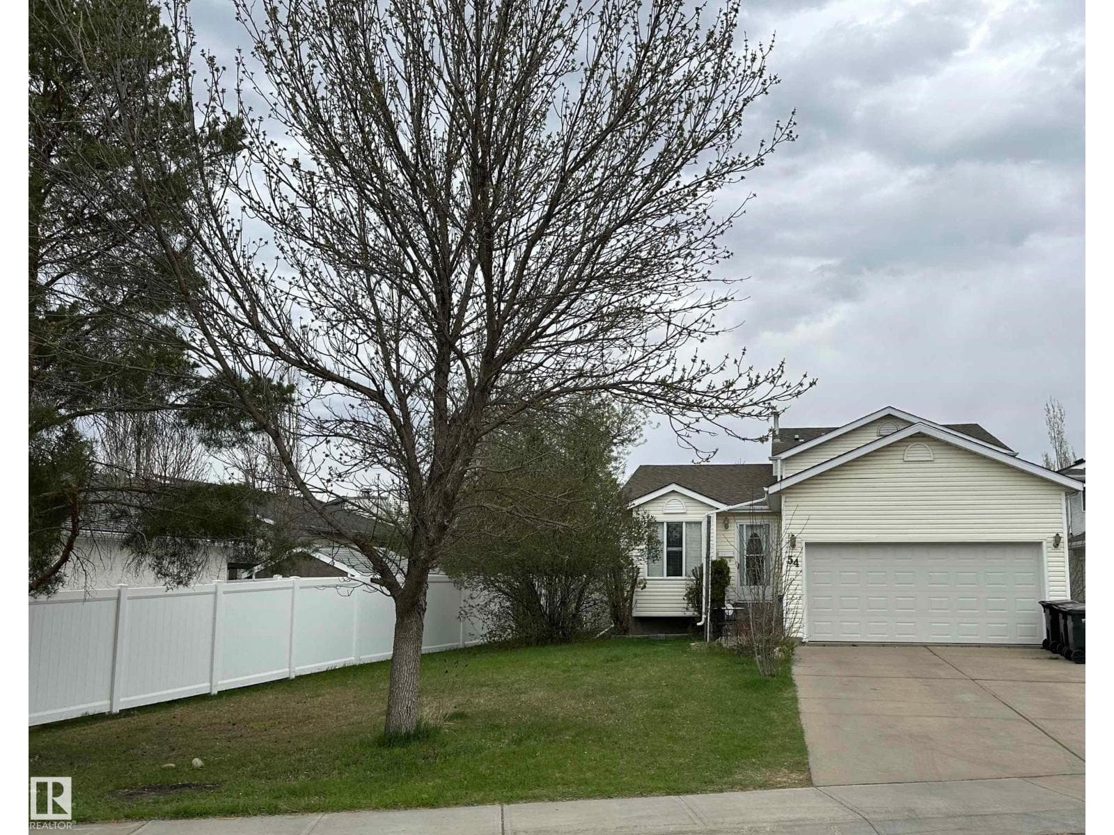 54 DARLINGTON DR — photo 3