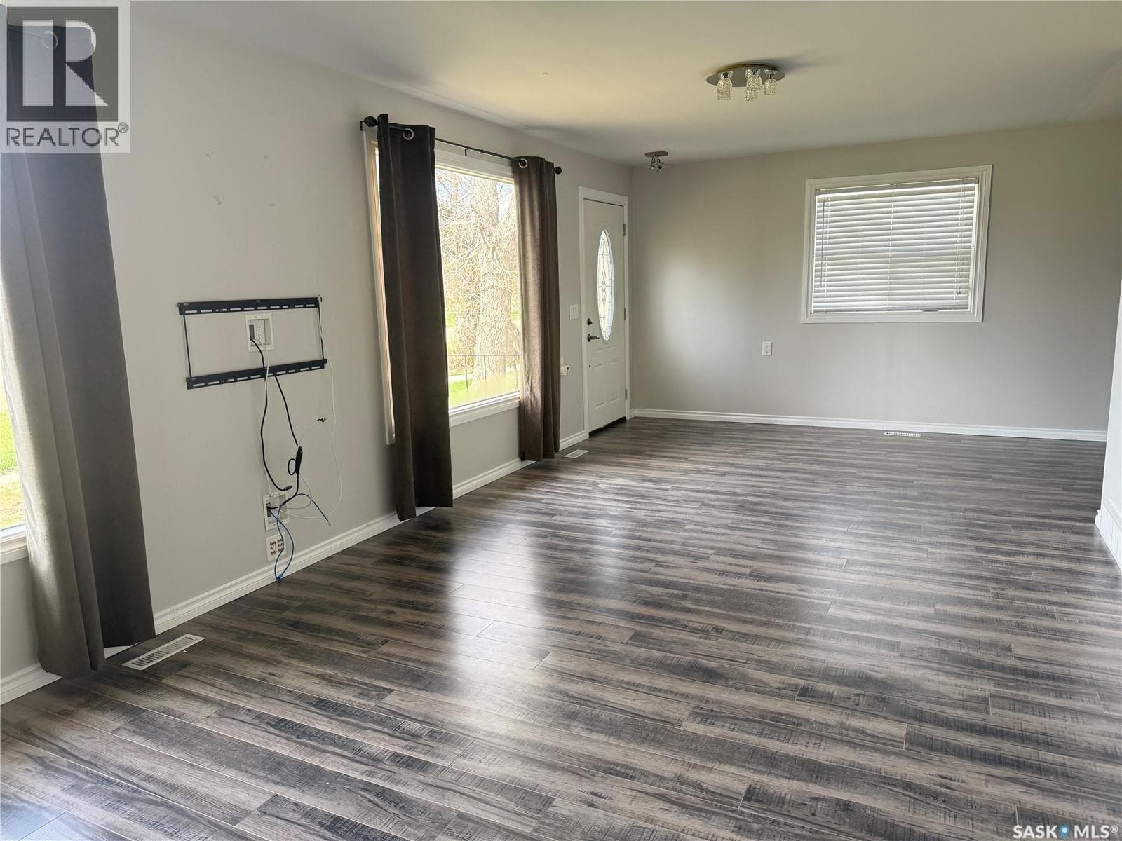 33 McCulloch STREET — photo 3