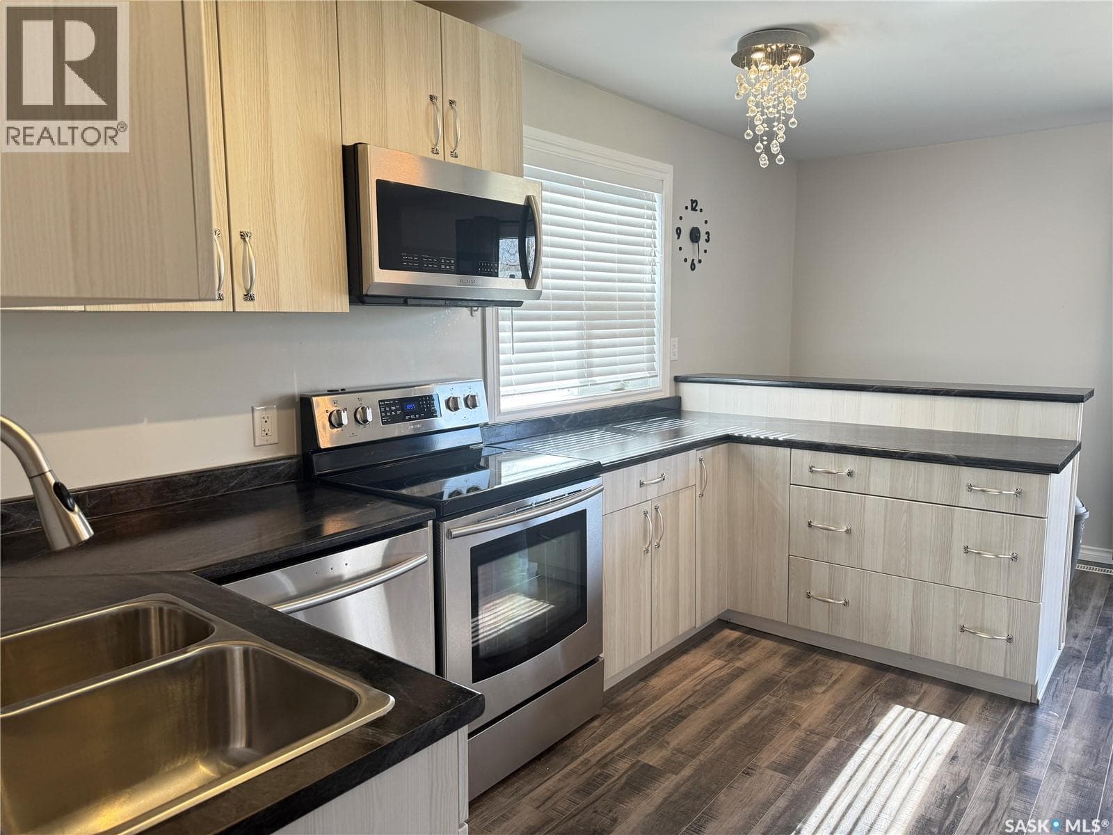 33 McCulloch STREET — photo 5