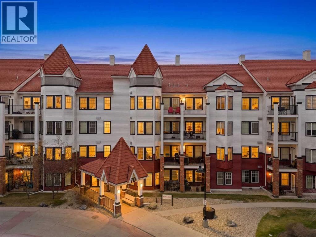 306, 70 Royal Oak Plaza NW