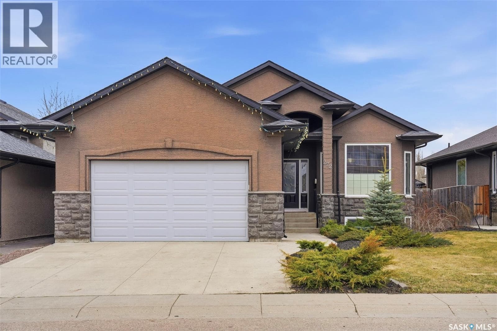 222 Fawcett CRESCENT