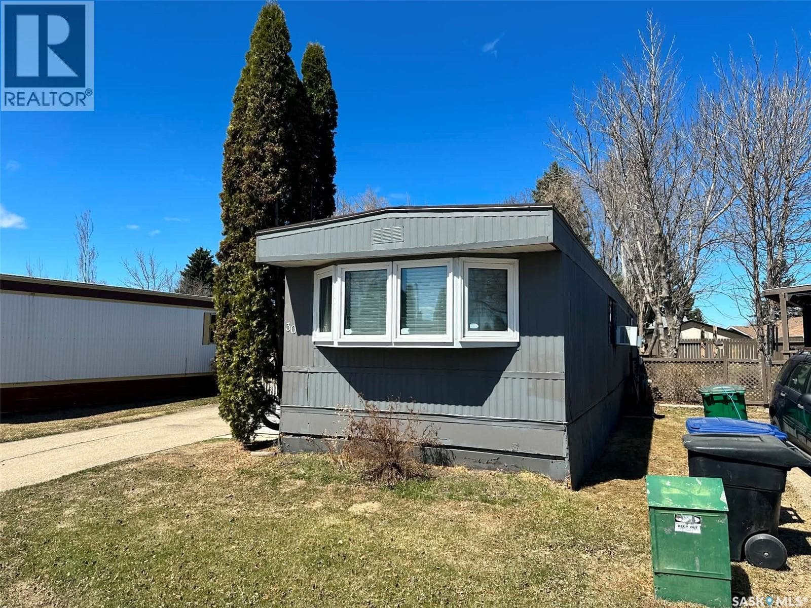 30 1035 Boychuk DRIVE — photo 3