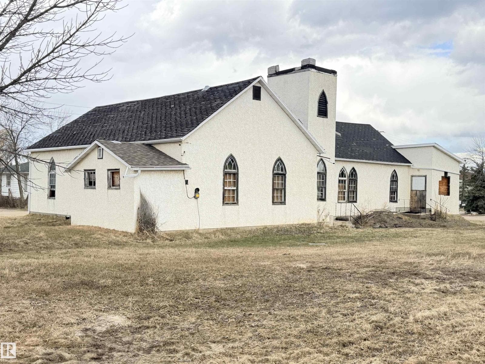 5036 49 ST