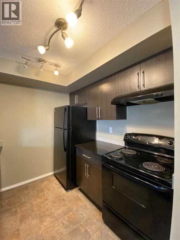 8104, 403 Mackenzie Way SW — photo 5