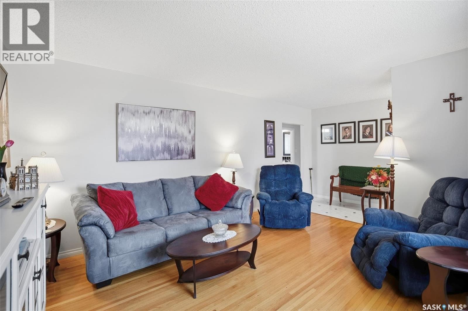 35 Harrison CRESCENT — photo 4