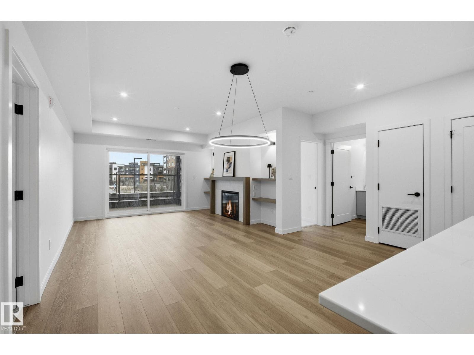 #202 7459 May CM NW — photo 5
