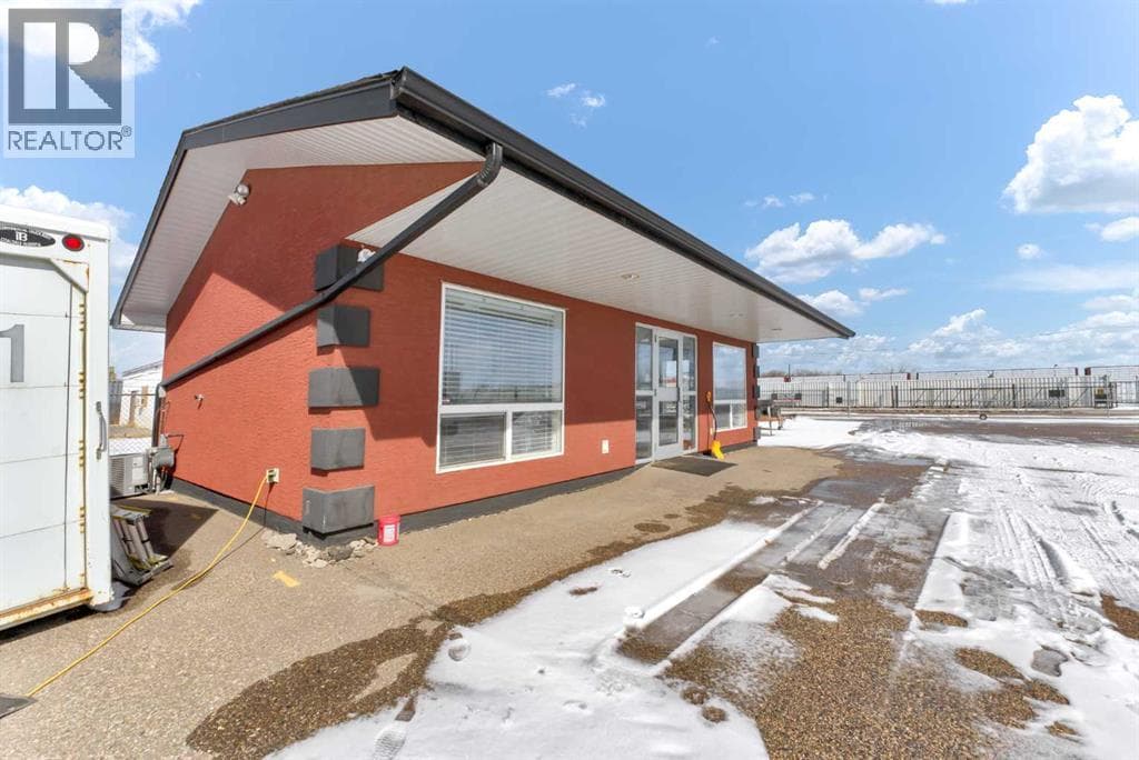 1229 South Railway Street SE — photo 4