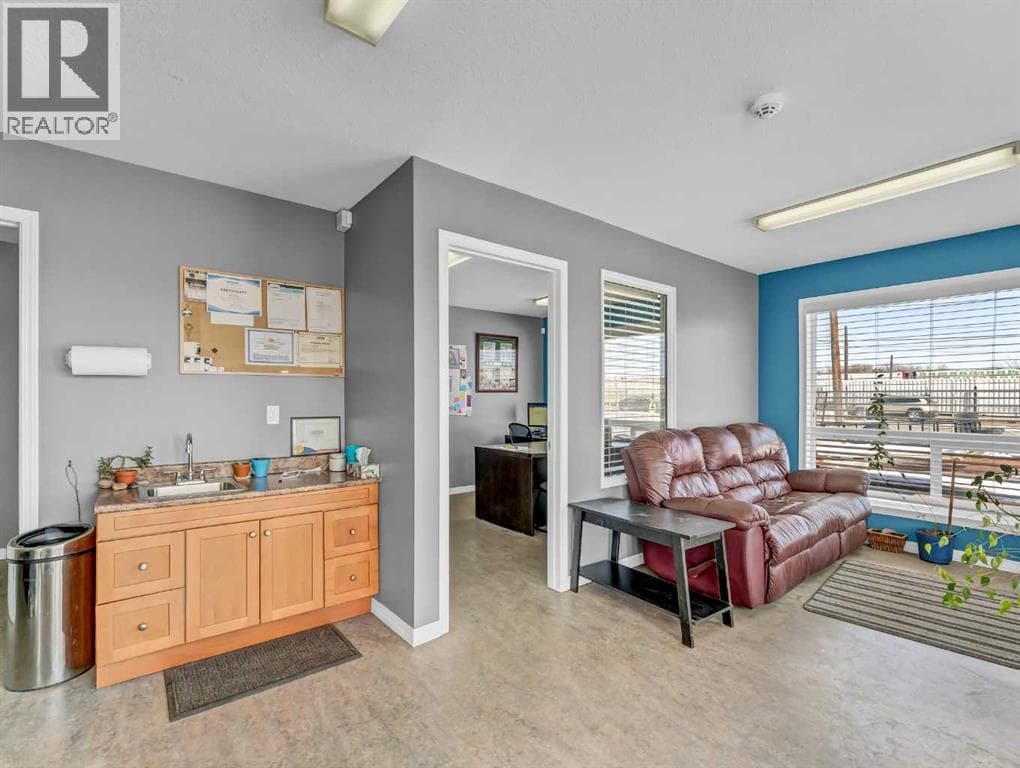 1229 South Railway Street SE — photo 5