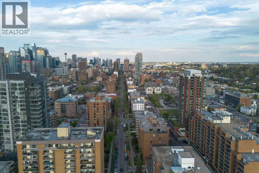 1314 15 Avenue SW — photo 4