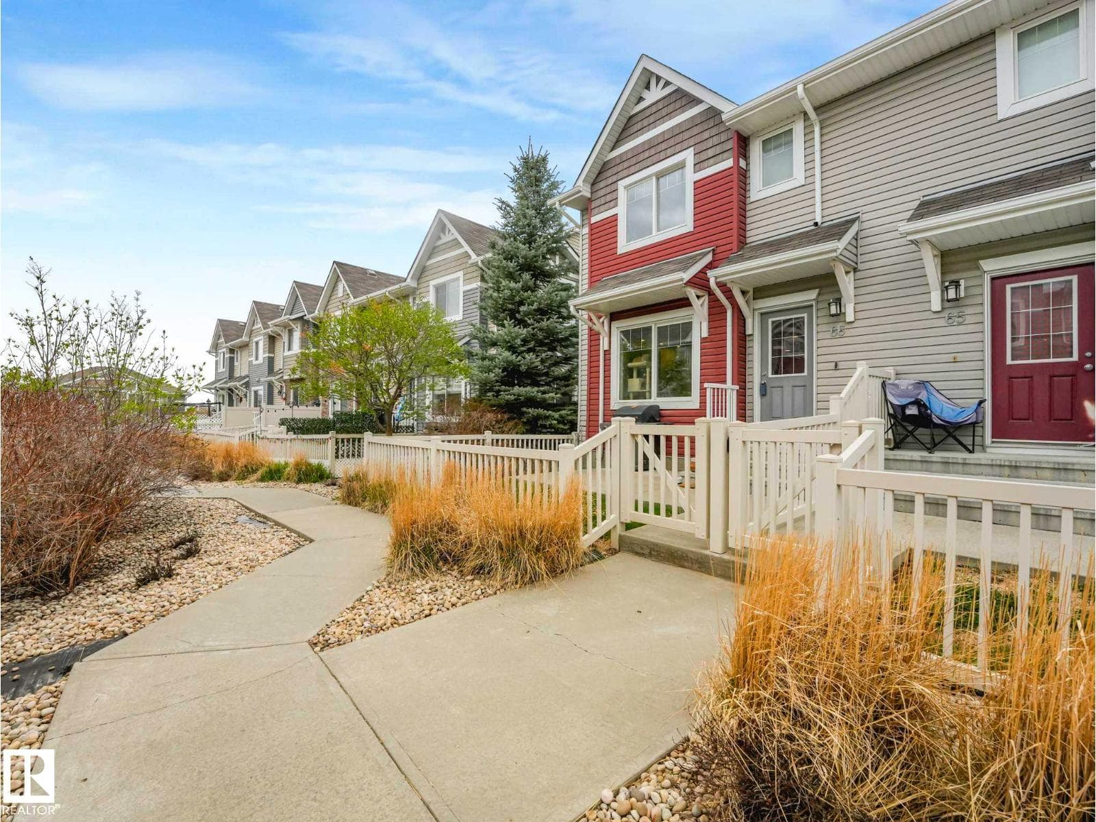 #66 5317 3 AV SW — photo 3