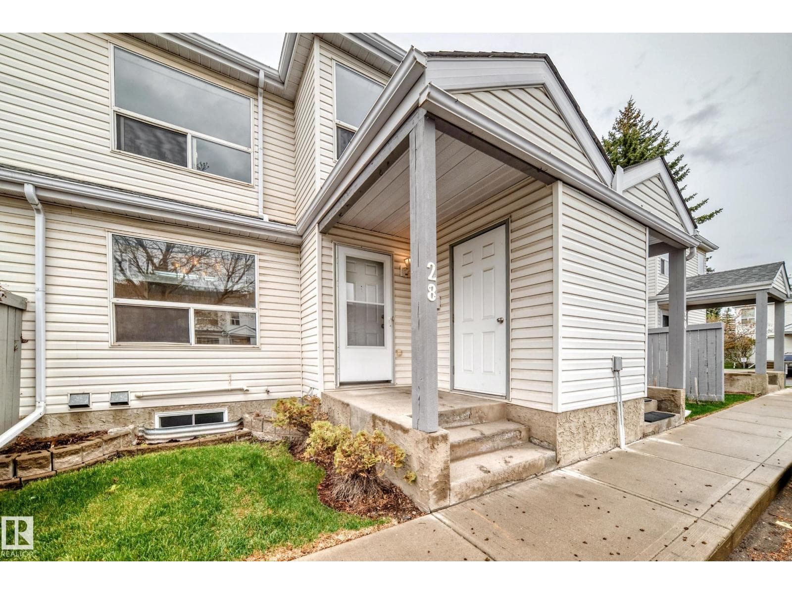 #28 603 YOUVILLE DR E NW