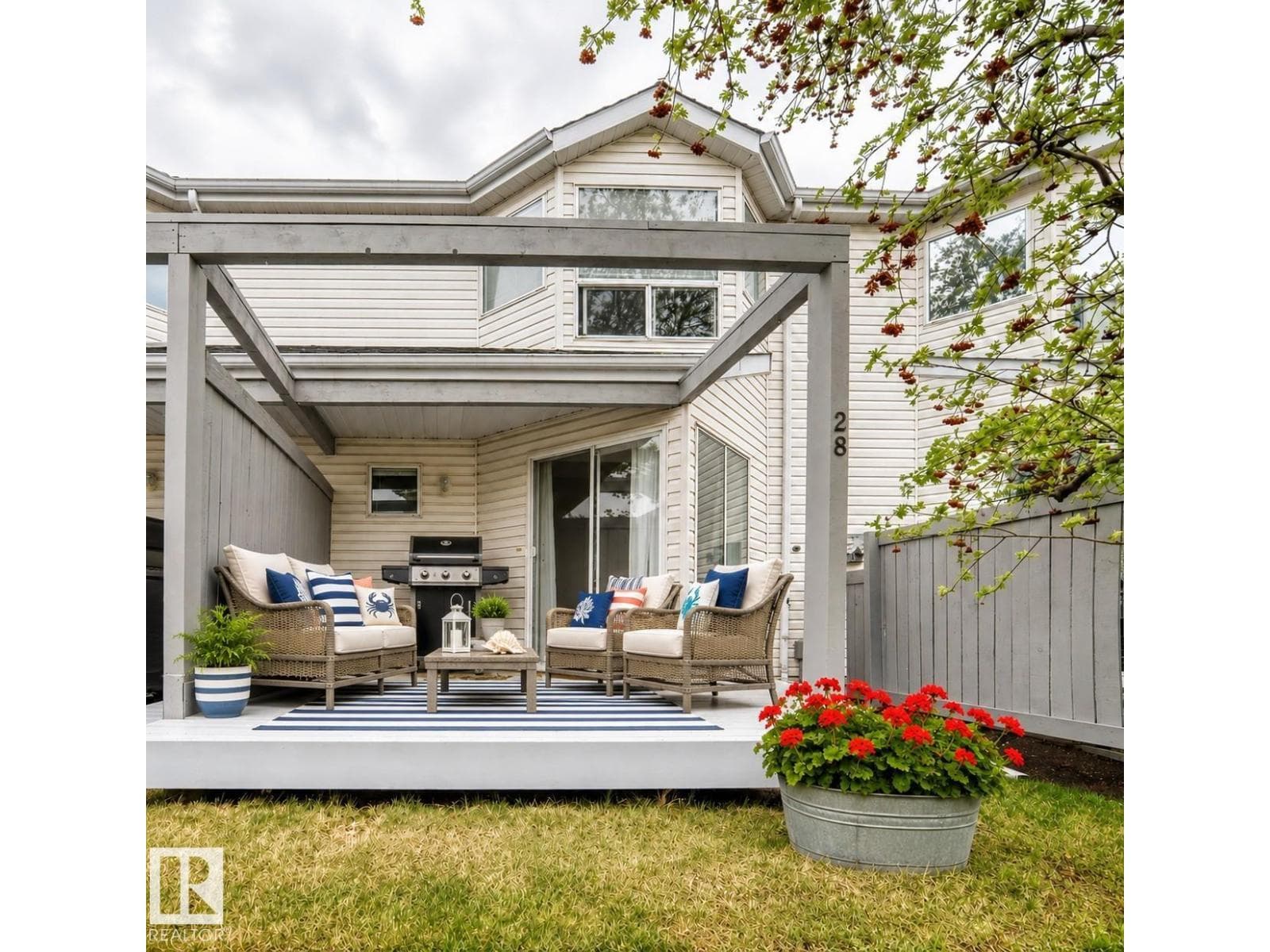 #28 603 YOUVILLE DR E NW — photo 3