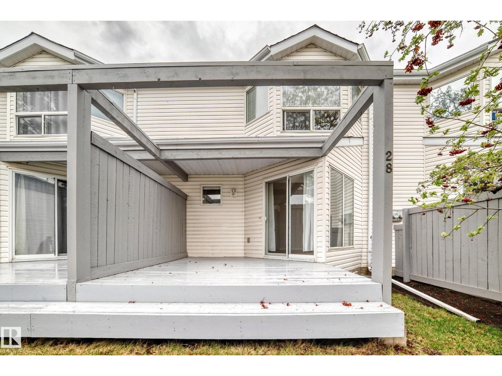 #28 603 YOUVILLE DR E NW — photo 4